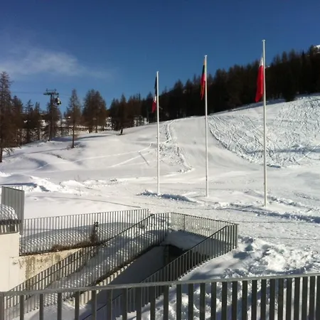Villaggio Olympic Centre 3* Чезана-Торинезе