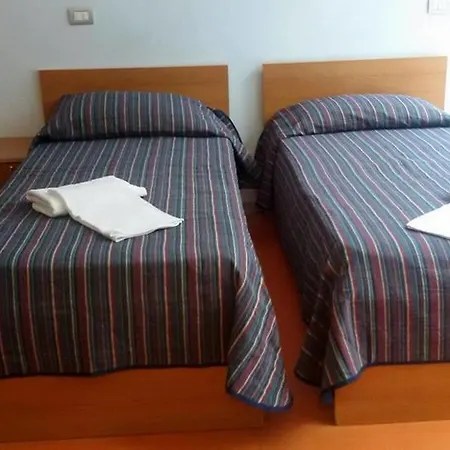 Hotel Villaggio Olympic Centre 3*